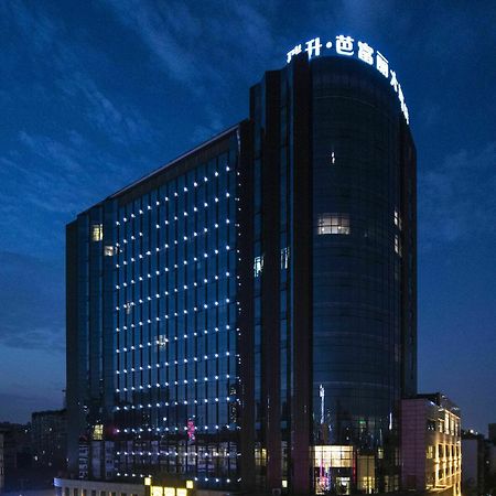 Chengdu Rising Butterfly Hotel Exterior photo