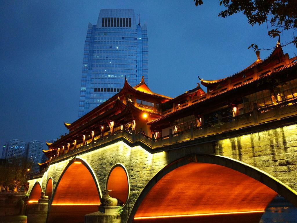 Chengdu Rising Butterfly Hotel Exterior photo